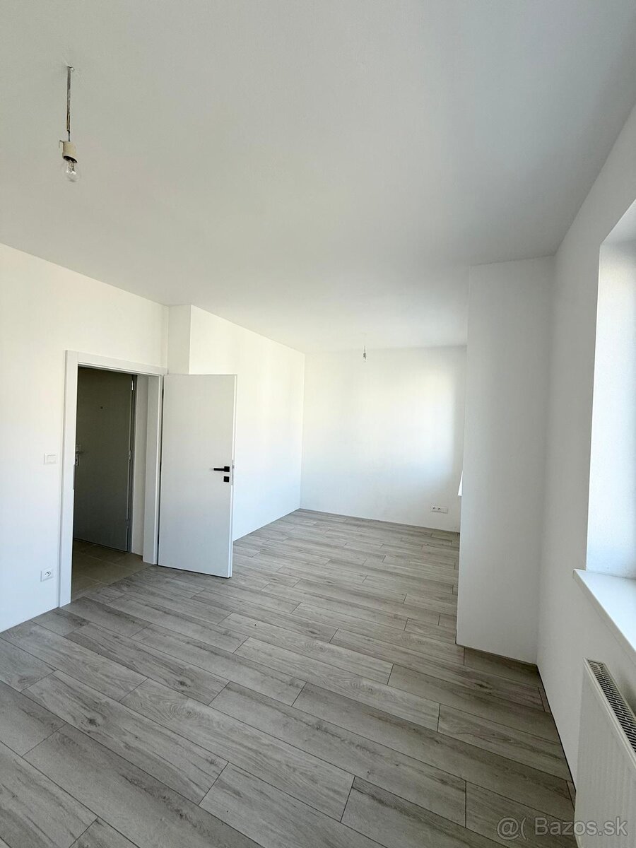 172m2 interiér a exteriér - 16