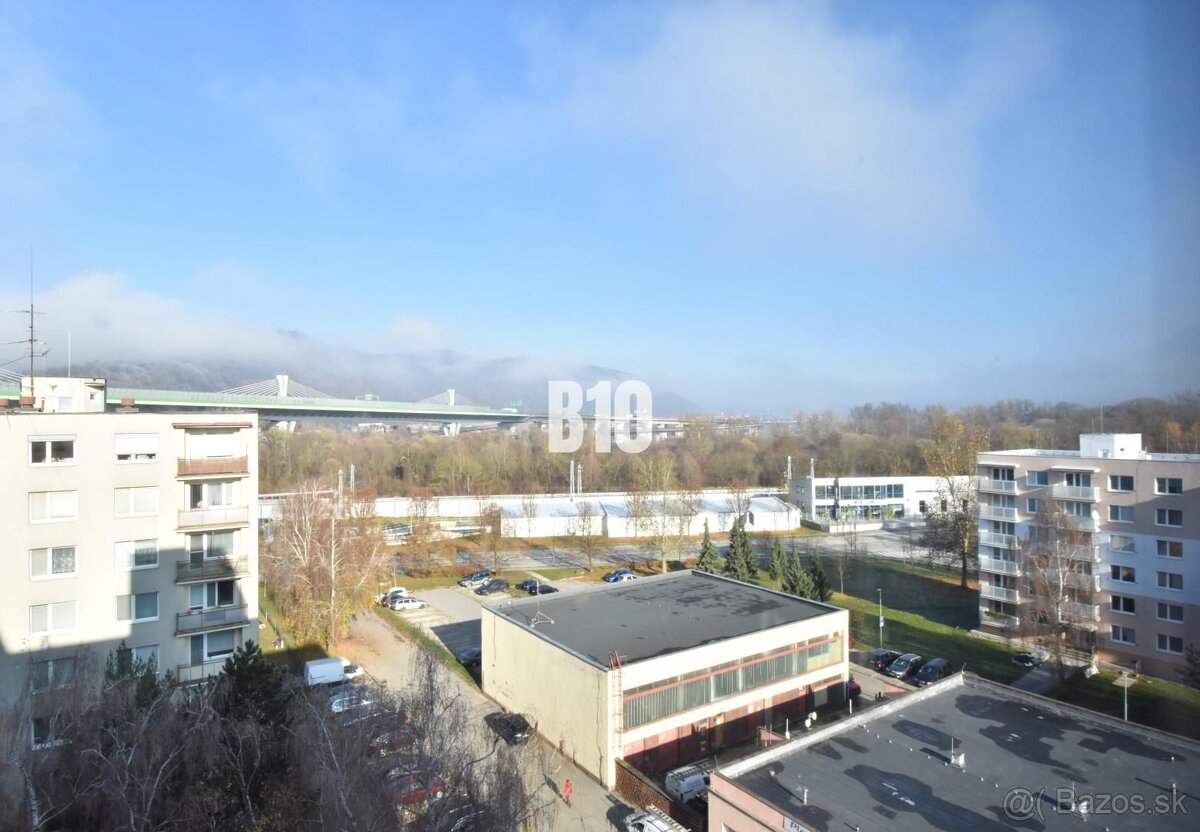 Luxusný byt nadštandardných rozmerov - 106m2 a 3 Loggie - 16