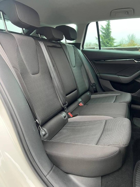 Škoda Octavia Combi 2.0 TDI SCR Ambition - 16