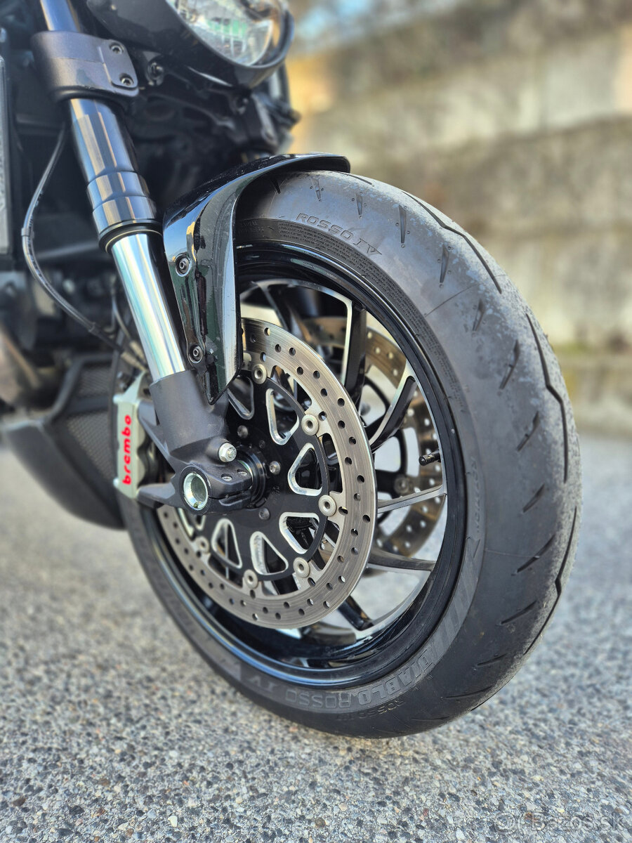 Ducati Diavel 1200 - 16