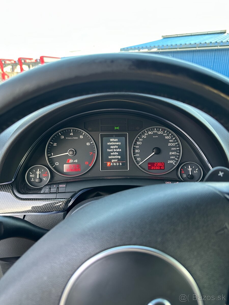 Audi S4 b6 Avant 4.2 V8 LPG – 2004 – čierna metalíza - 16