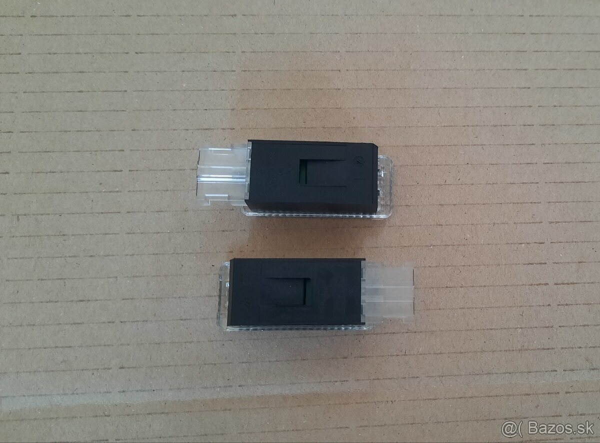 čelné sklo Passat B8, lišty, senzor - 16