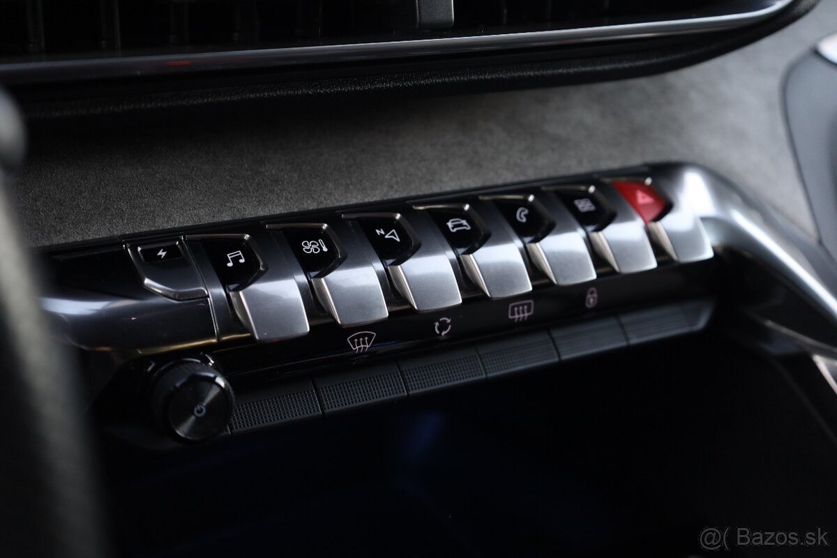 Peugeot 3008 1.6 Hybrid 225k GT Pack A/T - 16