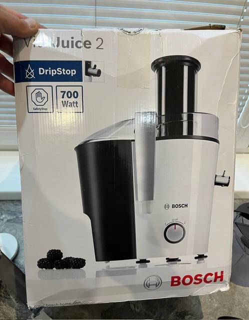 Odšťavovač Bosch MES25A0 700w - 16