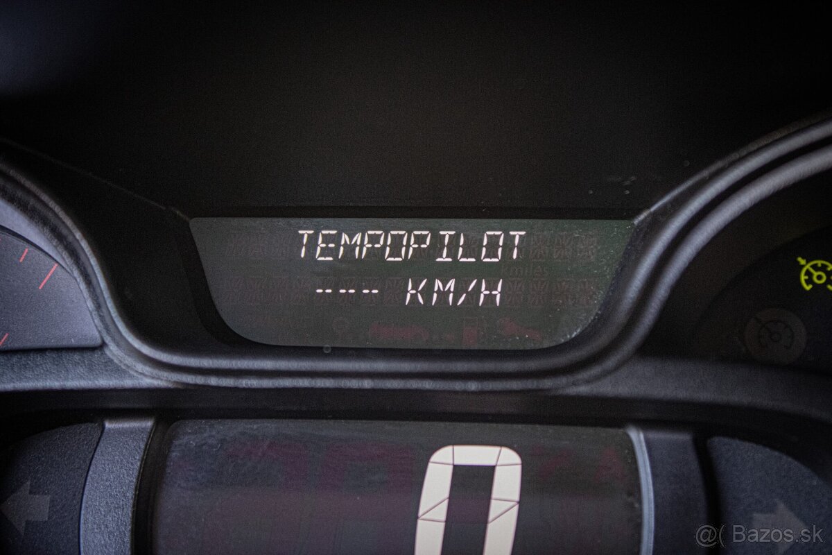 Renault Trafic L1H1 1.6 dCI - 16