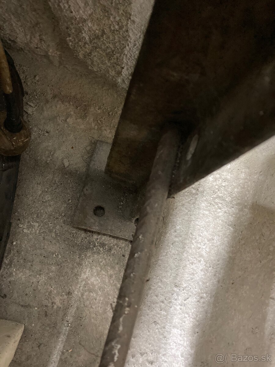 Pracovny stol ponk - 16