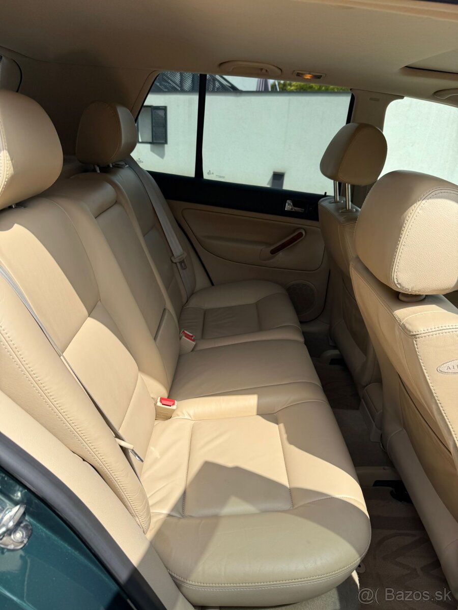 Volkswagen Golf 2.8 V6 4Motion 81000km UNIKÁTNÍ KUS - 16