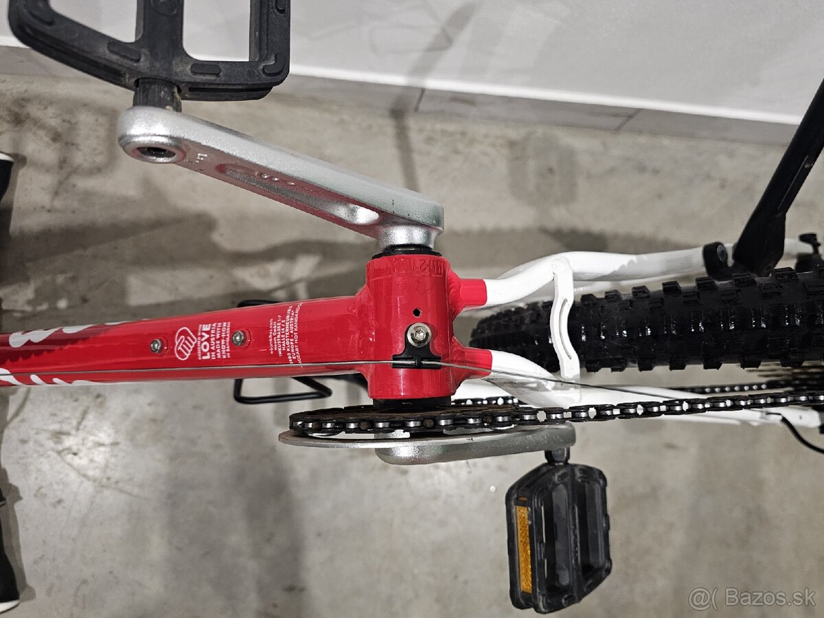 Woom 5 červenej farby - detský bicykel - 16