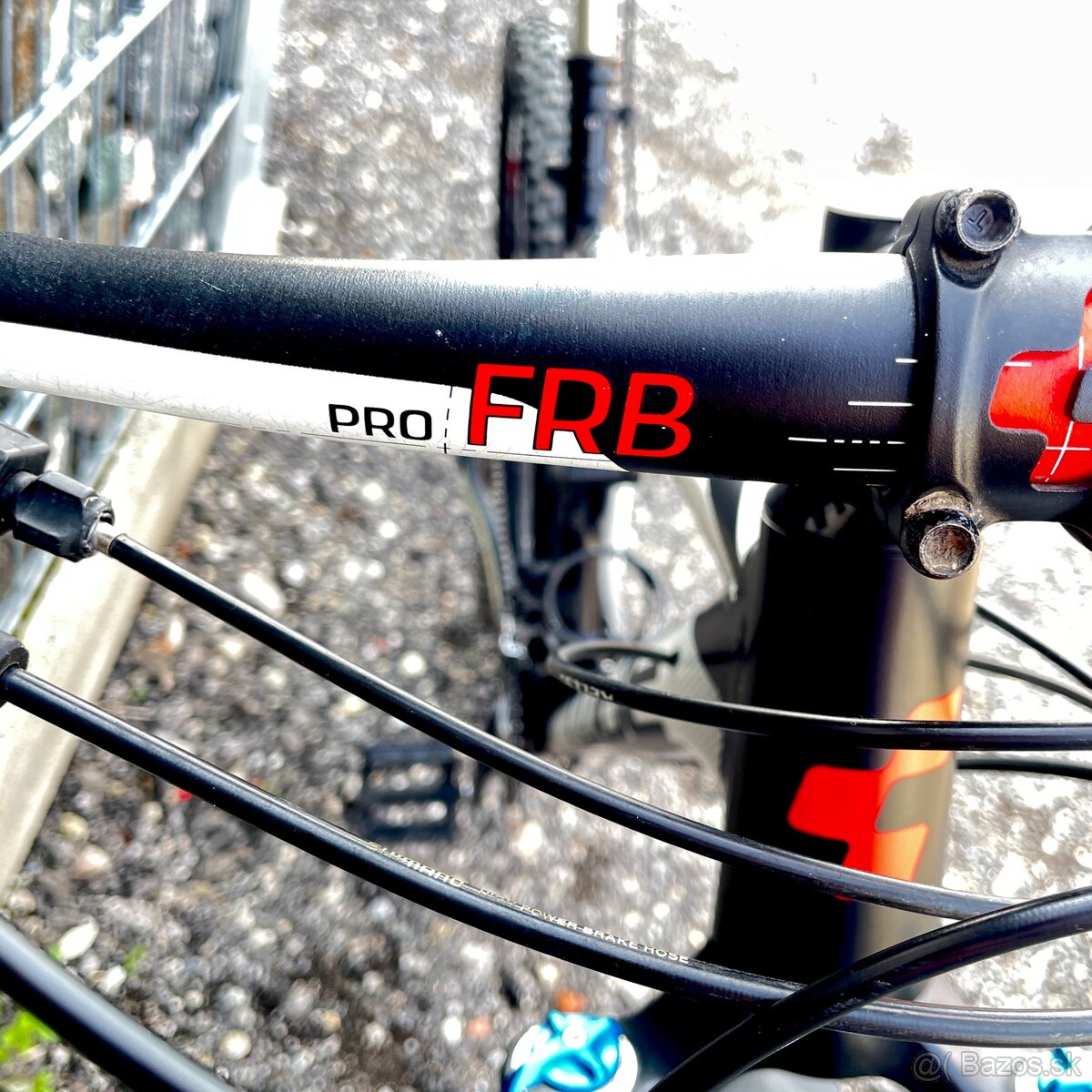 Predam celoodpruzeny CUBE - 16