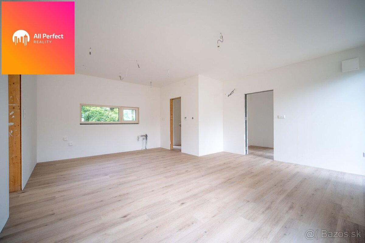 ALL PERFECT| Na predaj moderný rodinný dom v oáze zelene - T - 16