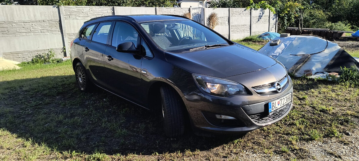 Predam Opel Astra ST 1,4 Benzin + LPG (original od výroby) - 16