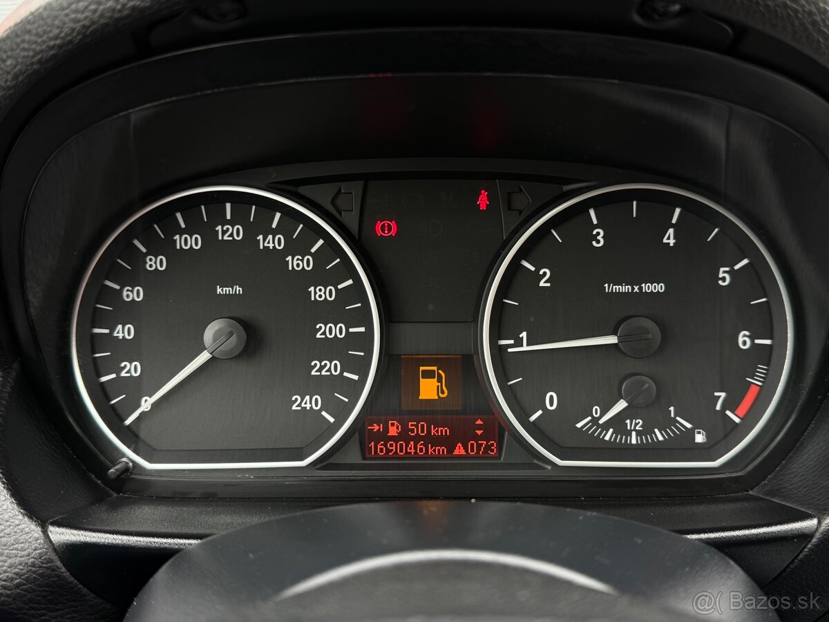 BMW Rad 1 116i (objem 1995cm3, 169000km) - 16