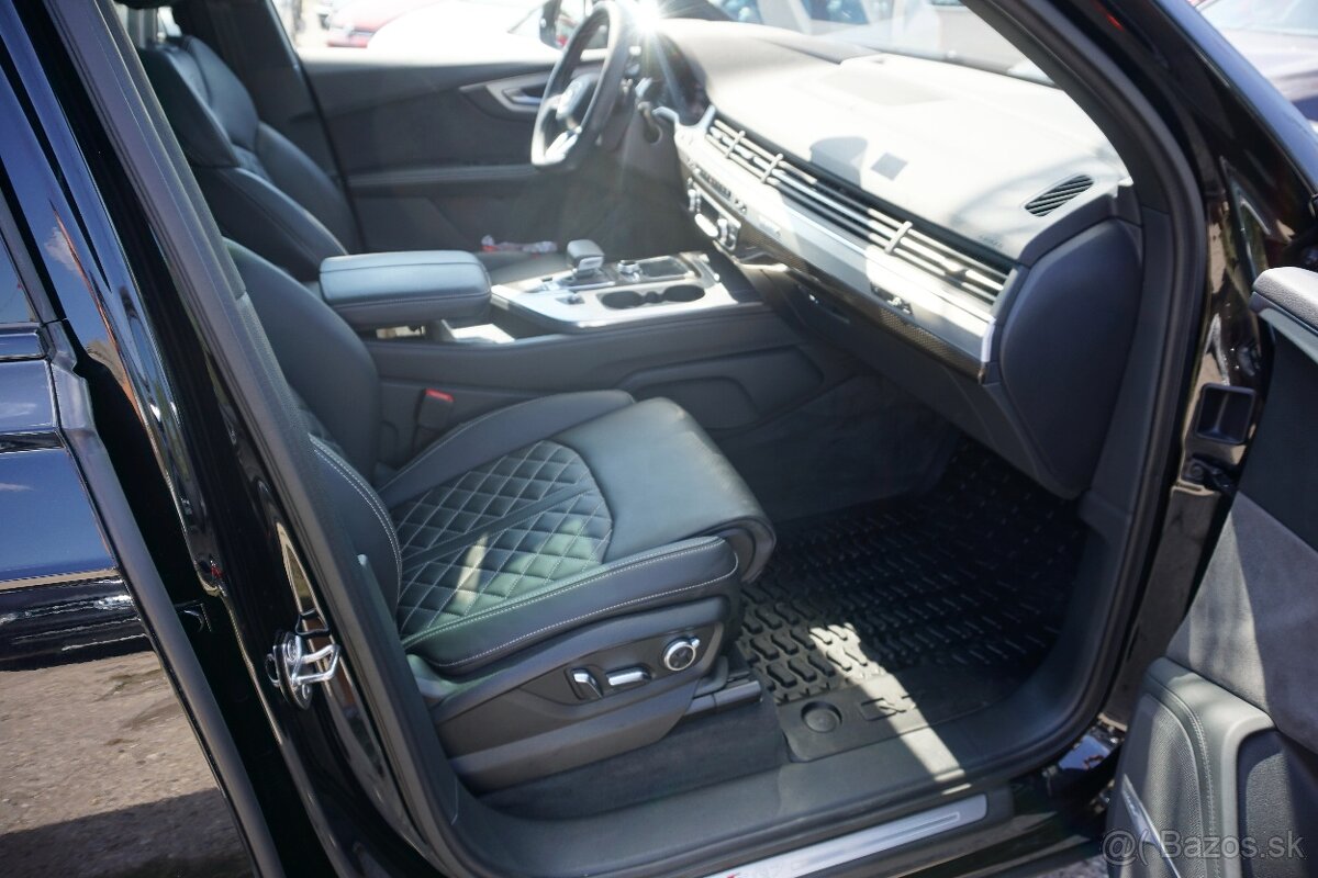 Audi SQ7 BOSE TV - 16