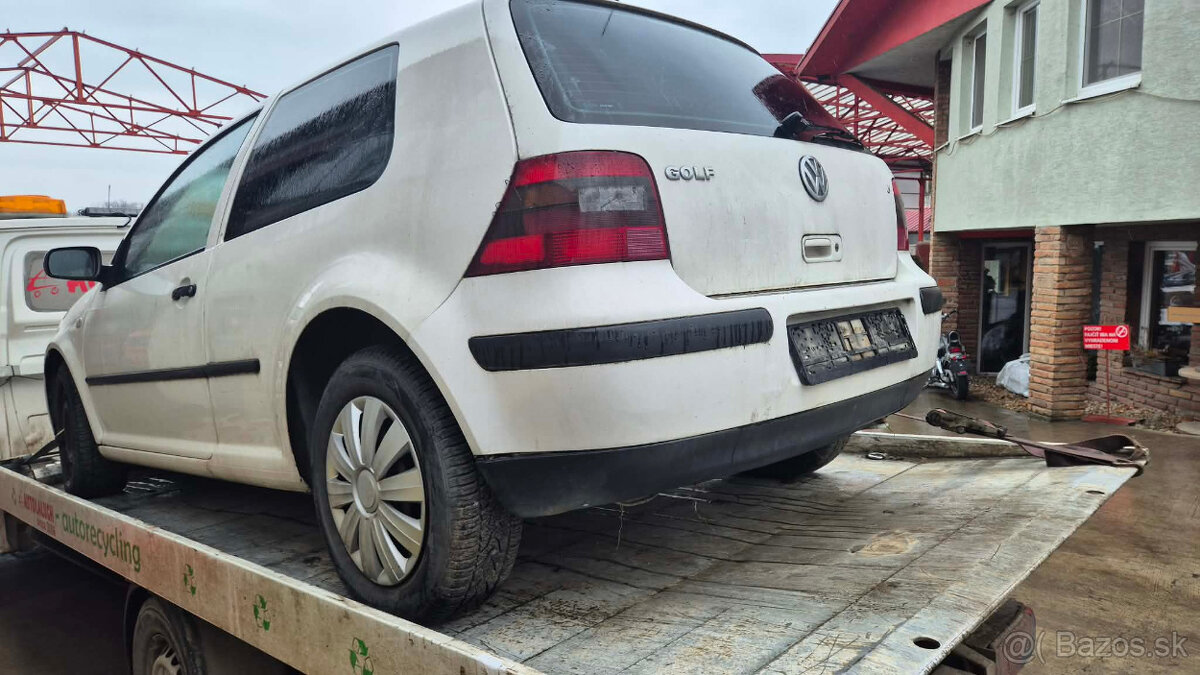 Volkswagen Golf 1,4i 55kw - 16