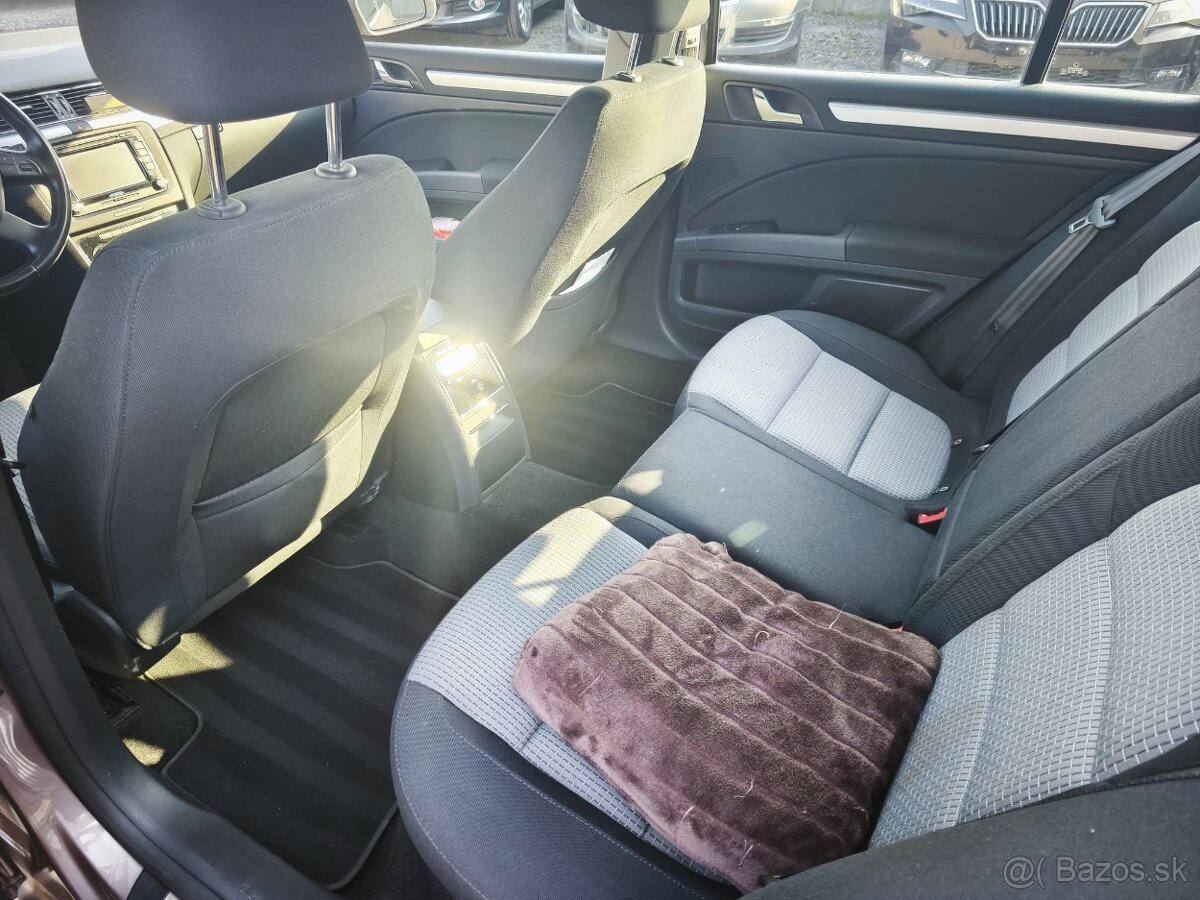 Škoda Superb Combi 1.6TDi - 16