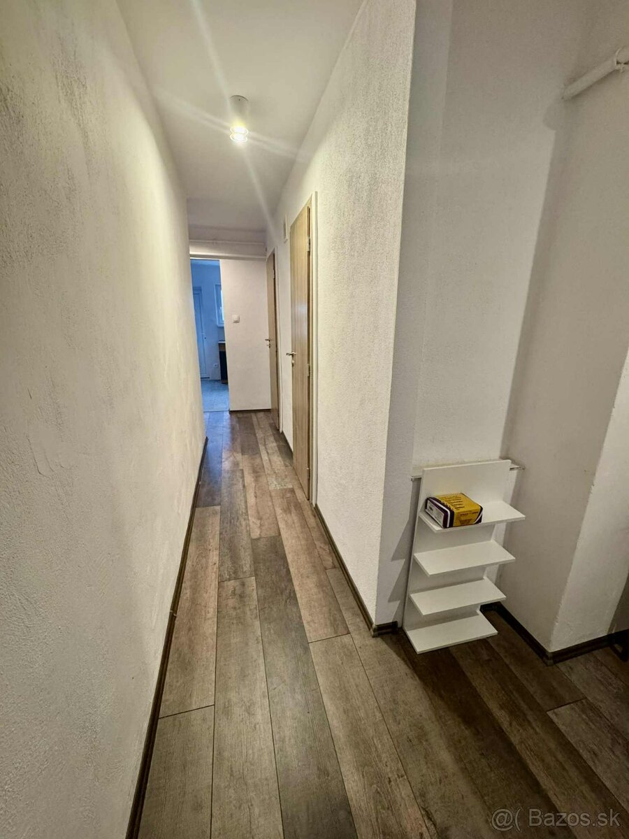 Predám moderný 4i dom v lokalite Kolárovo - 16