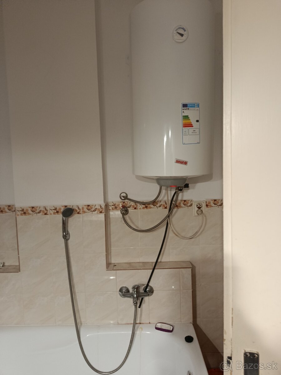 Predáme pekný slnečný Rodinný dom v časti Nadabula - 16