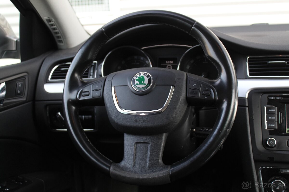 Skoda Superb 2.0 TDI DSG - 16