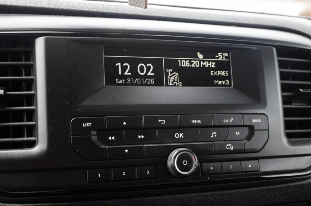 Toyota Proace 110kW (2019) - 16