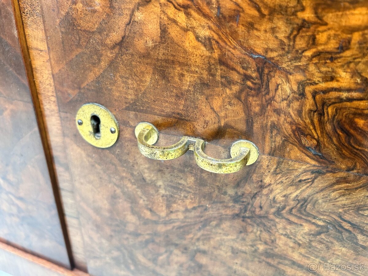 Starožitná vitrína/knižnica - 16