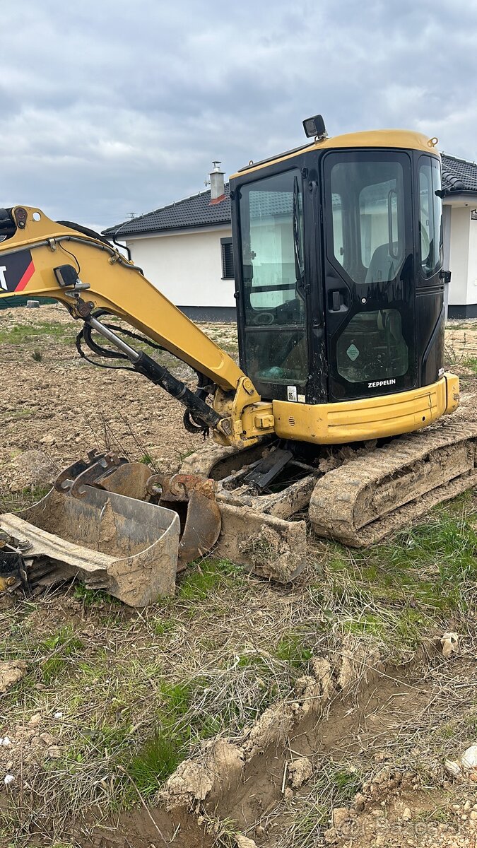 Ponúkame výkopové a zemné práce Autodoprava - 16