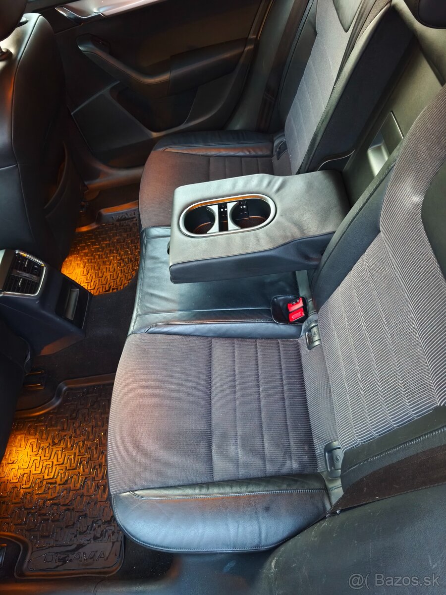 Škoda Octavia Combi III - 16