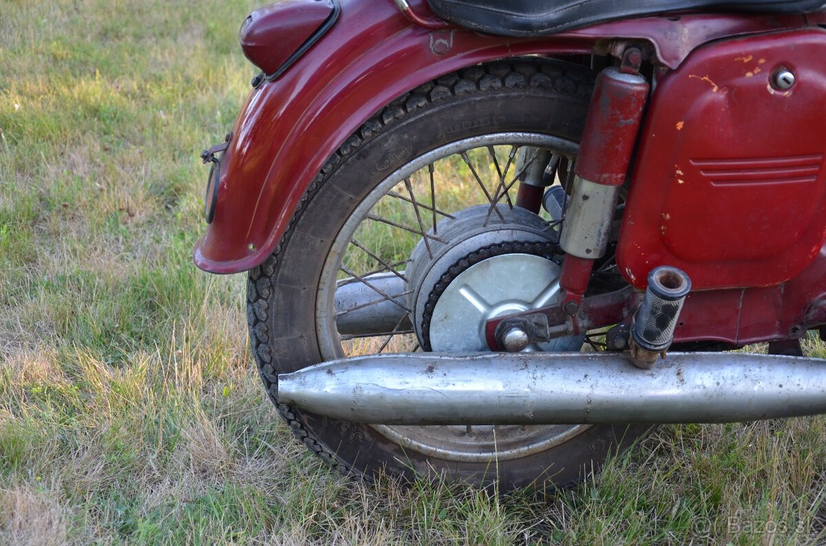 jawa 250 353 otvorene sanie s platným TP - 16