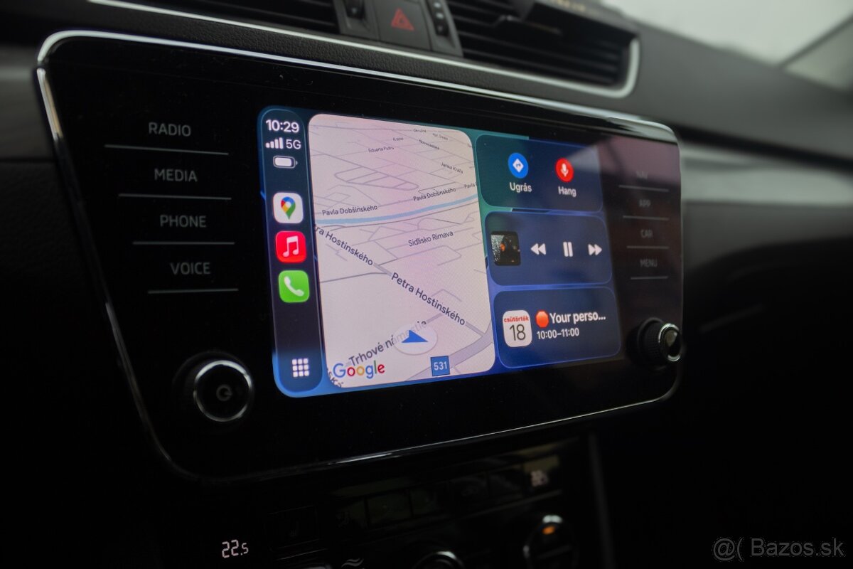 Škoda Superb Combi - 16