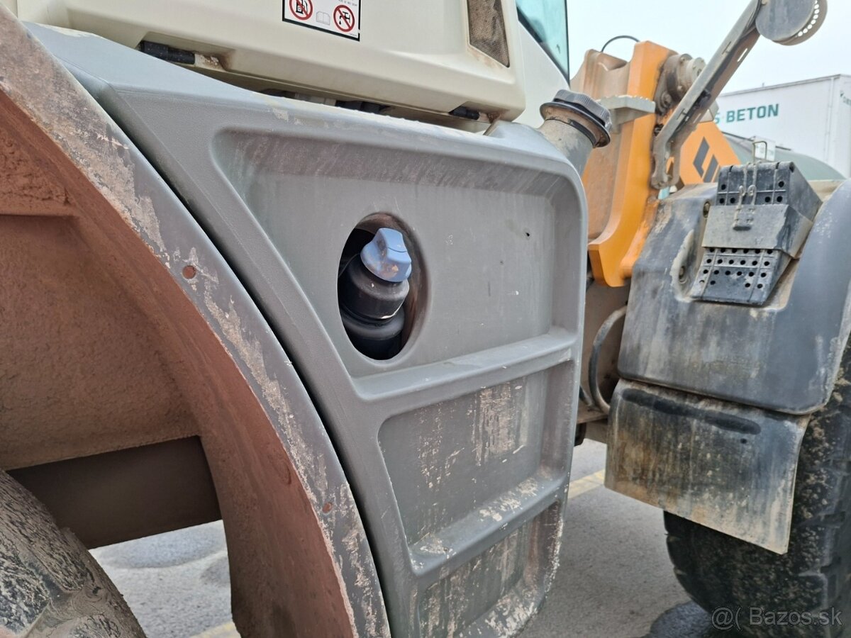 LIEBHERR L538 4X4 - 16