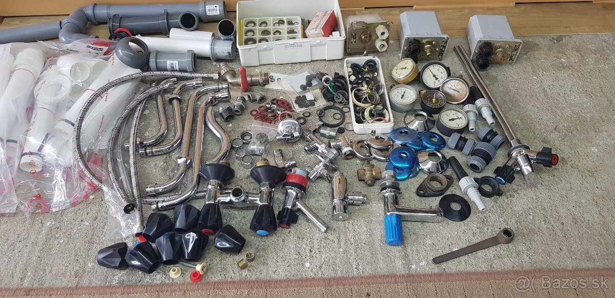 Vodo-inštalatérsky material 3 - 16