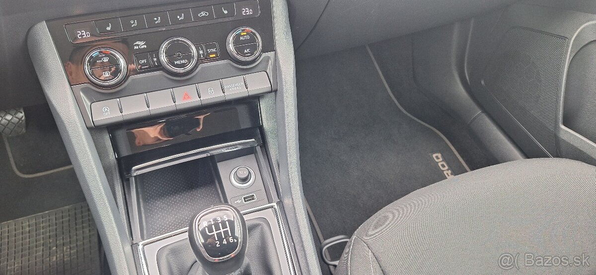 Škoda Karoq 1.5 TSI - 16