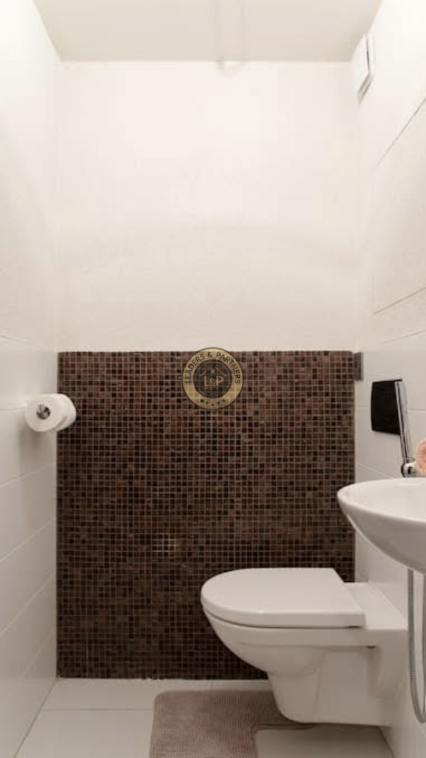 Veľký 3- izbový byt v centre - 16