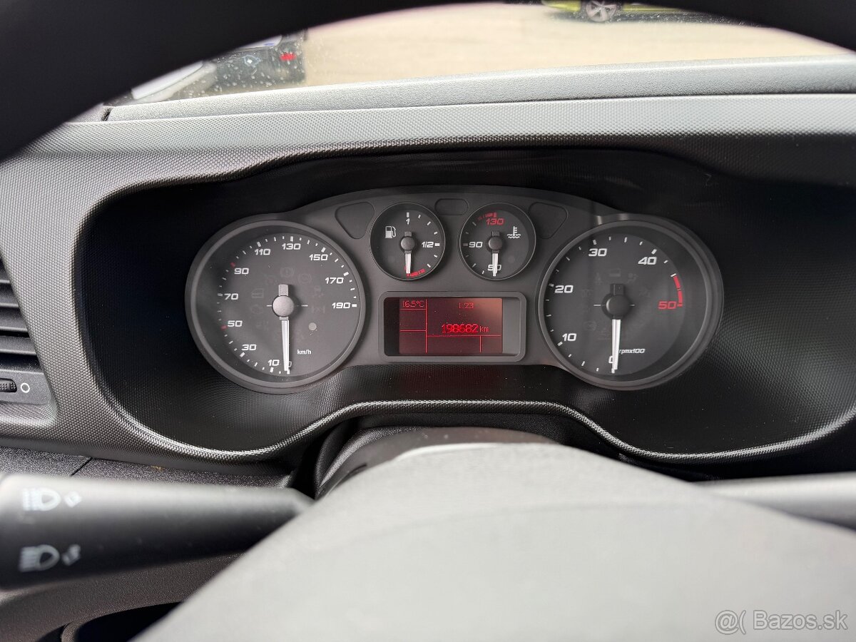 Iveco Daily 35S16 - 16