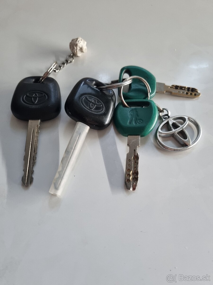 Toyota corolla 1.4vvti 73kw - 16