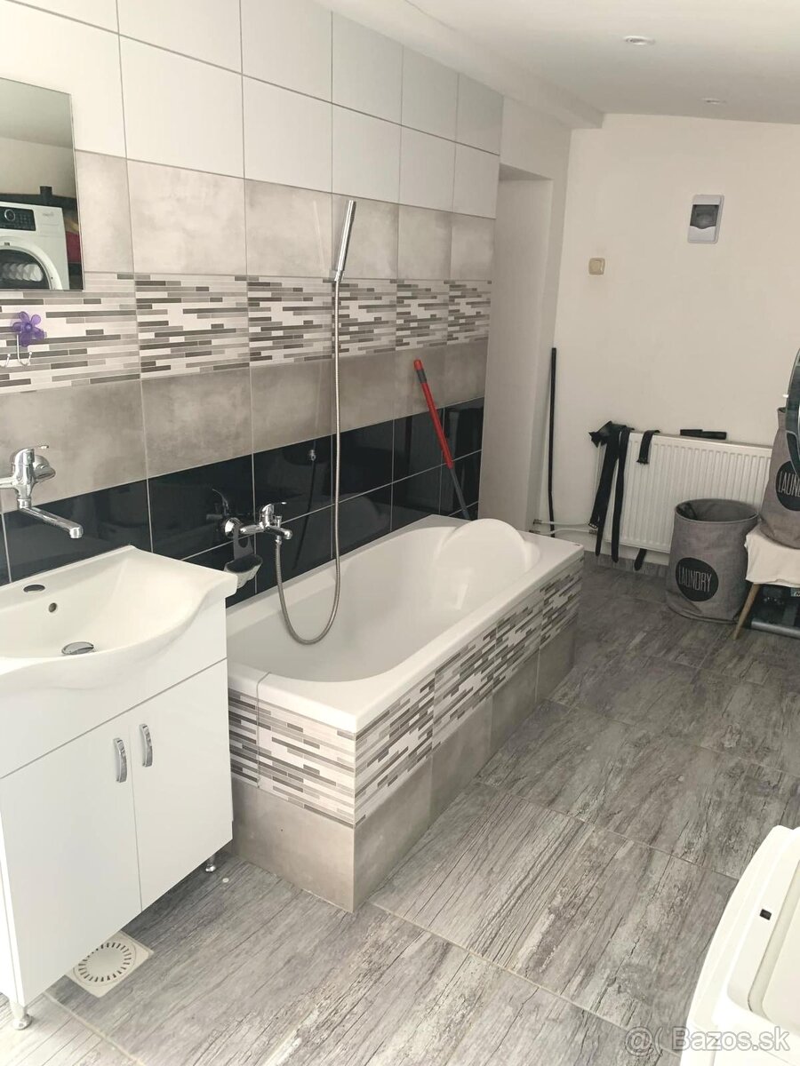 PREDAJ - Rodinný dom v Rožňave - 16