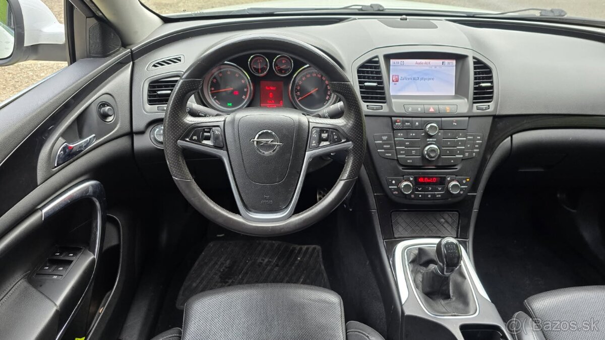 Opel Insignia 2.8 Turbo 4x4 - 16