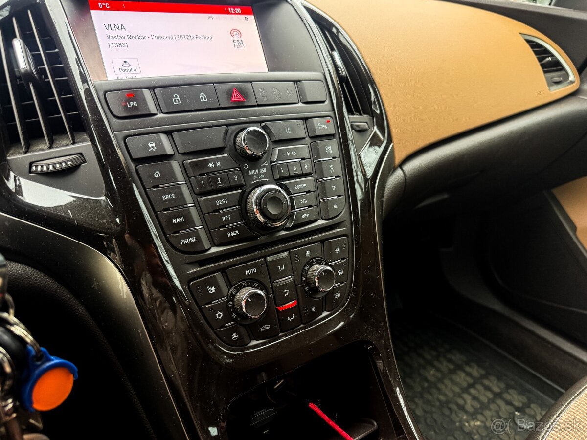 Opel Astra J Cosmo 1.4 LPG - 16