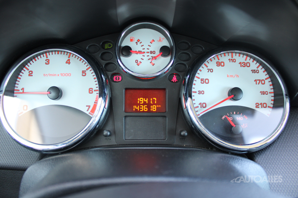 Peugeot 207 1,4 i 16V 65 kW - 16