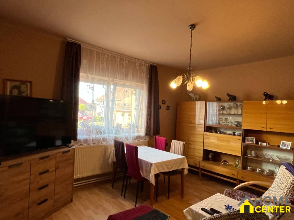 REZERVOVANÝ 4 izbový rodinný dom s garážou, Zlatná na Ostrov - 16