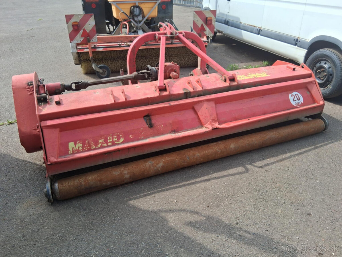 Predám príslušenstvo k traktoru - 16