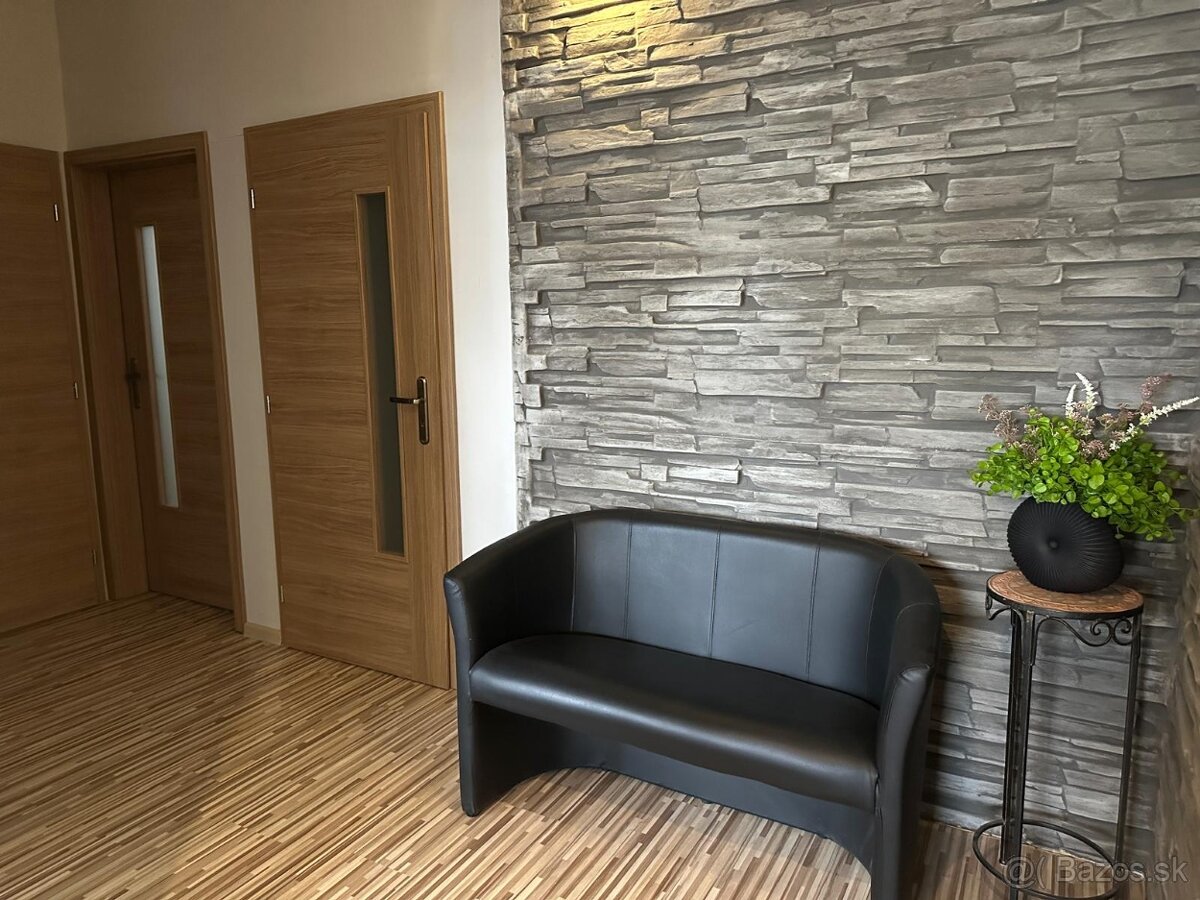 Prenájom novšieho Rodinného domu - 16