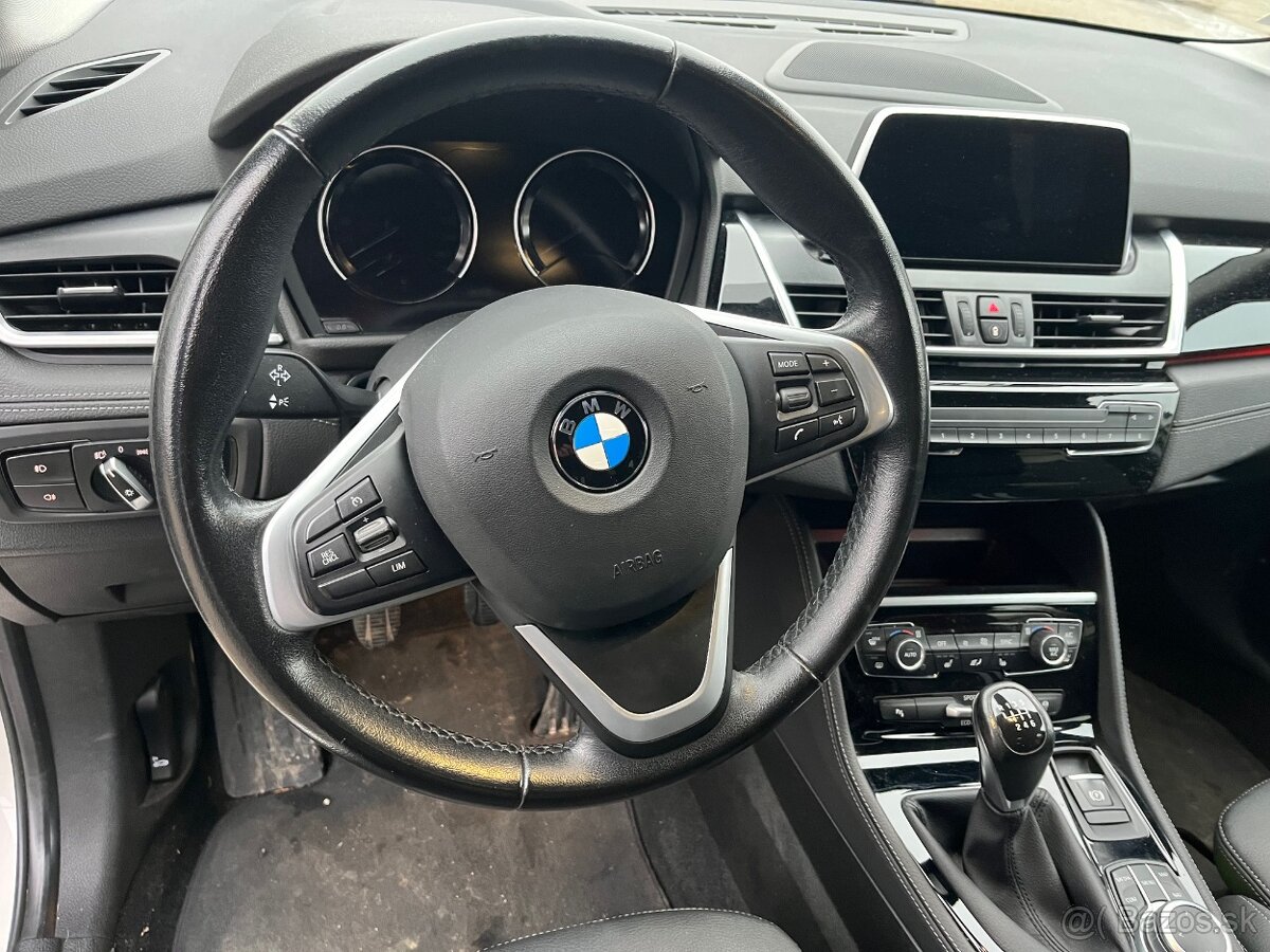 BMW 216i GRAN TOURER 7 miestny - 16
