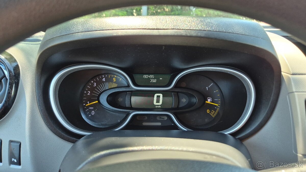 Renault Trafic 8-miestny 107kw - 16