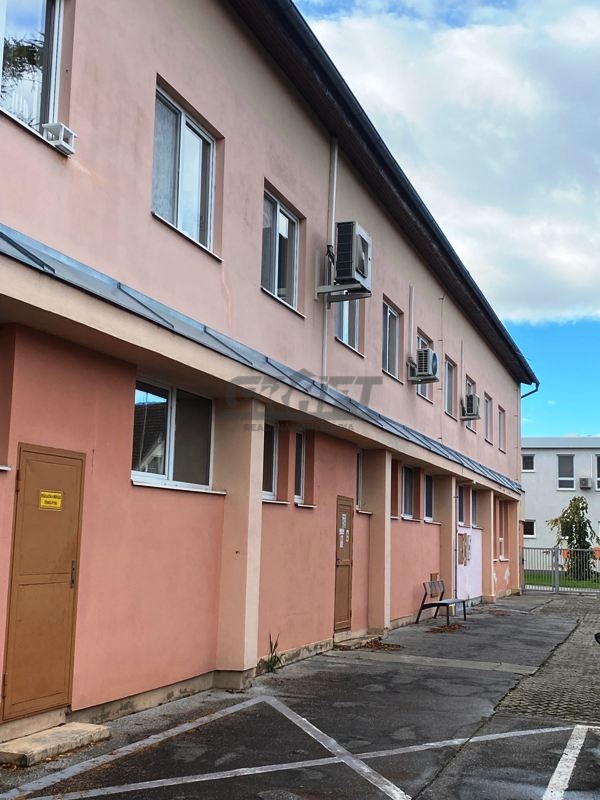 Na predaj veľký 4-izb. mezonetový byt – Rovinka - 16