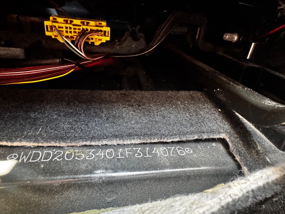 Predám Mercedes-Benz c180 coupe - 16