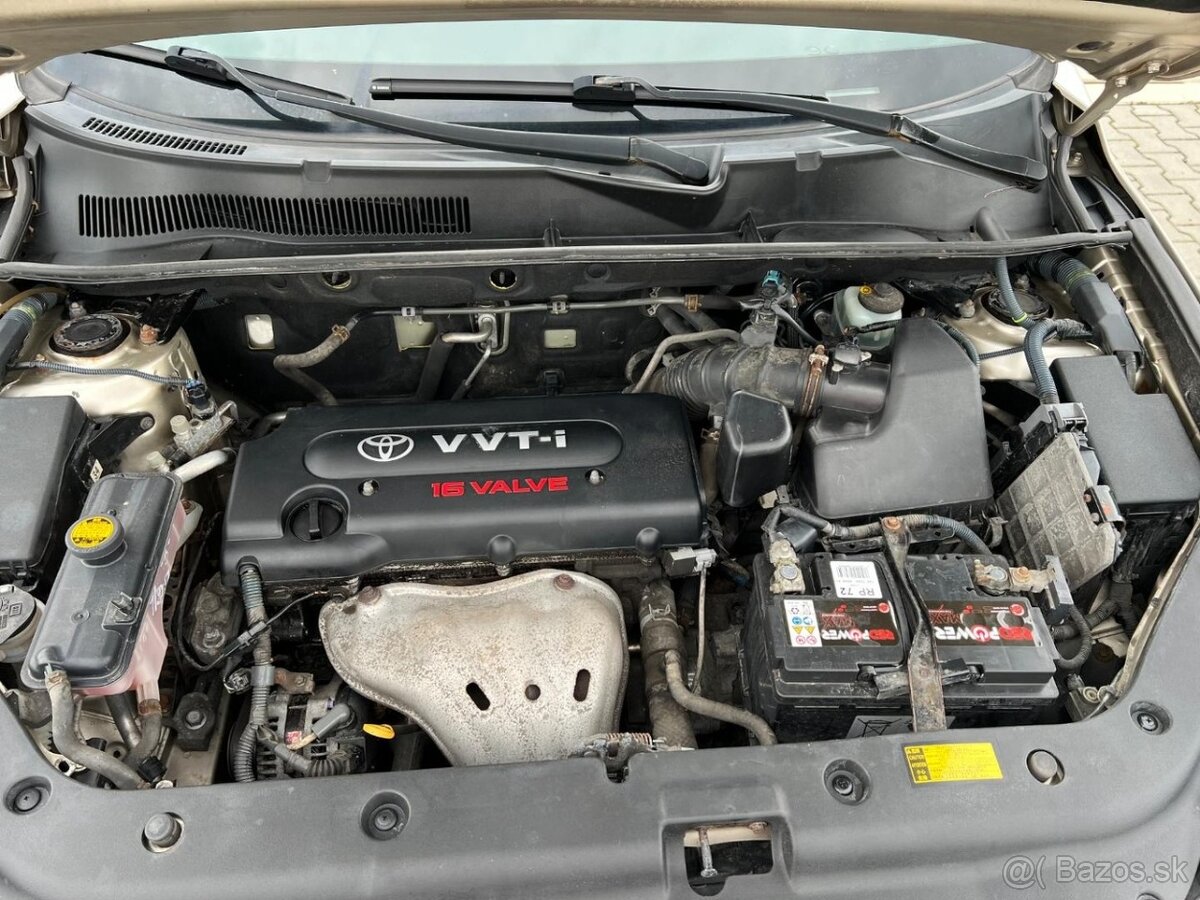 Toyota RAV4 2.0i 112kw 4x4 1. maj. koup. ČR TZ - 16