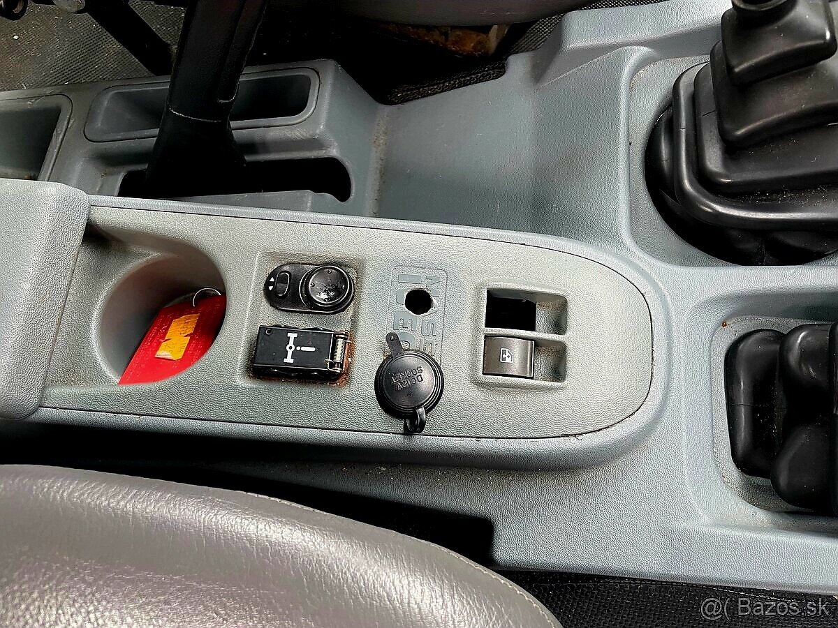 IVECO MASSIF - PREDAJ AJ NA SPLÁTKY - 16