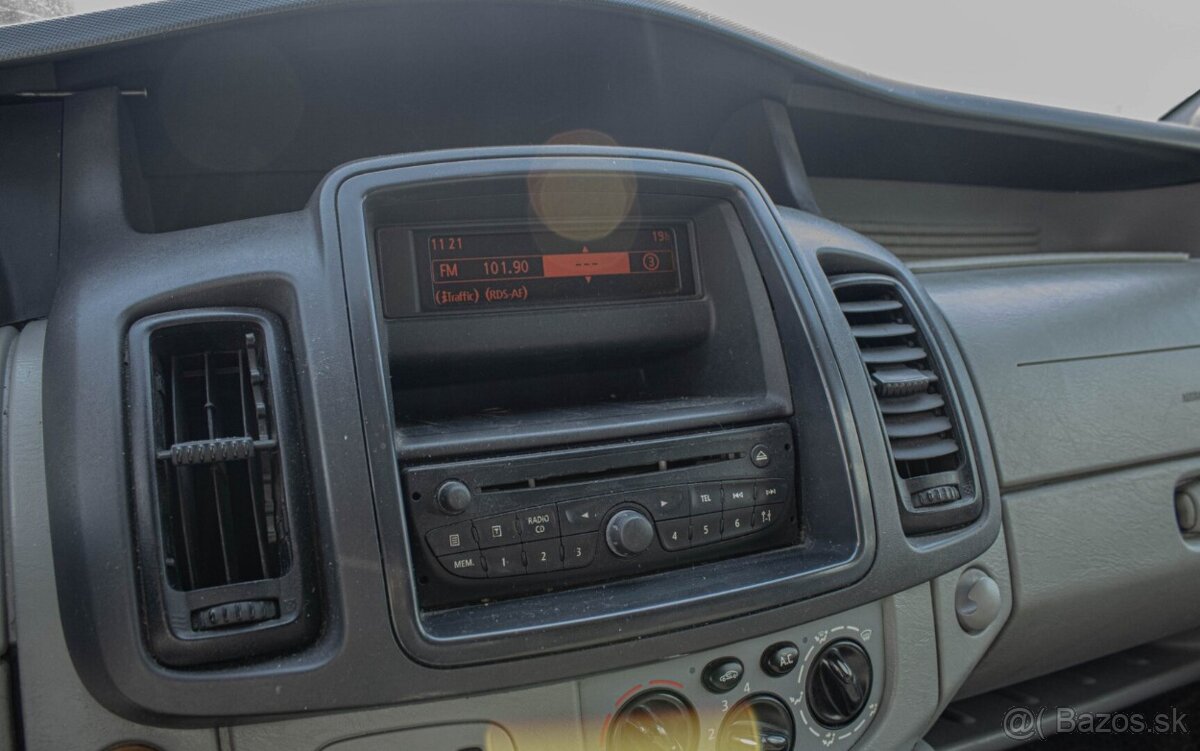 Opel Vivaro 2.0 CDTi 2011 - 16