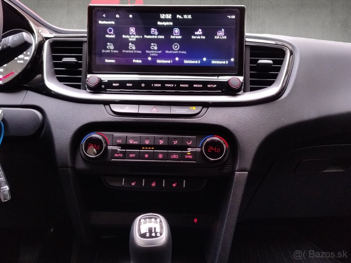 Predám Kia XCeed 1.5 T-GDi M6 GOLD - 16