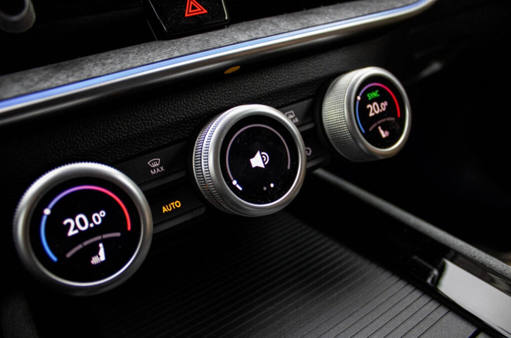 Škoda Superb Combi 110 kW, Selection 2.0 TDI - 1.majiteľ - 16